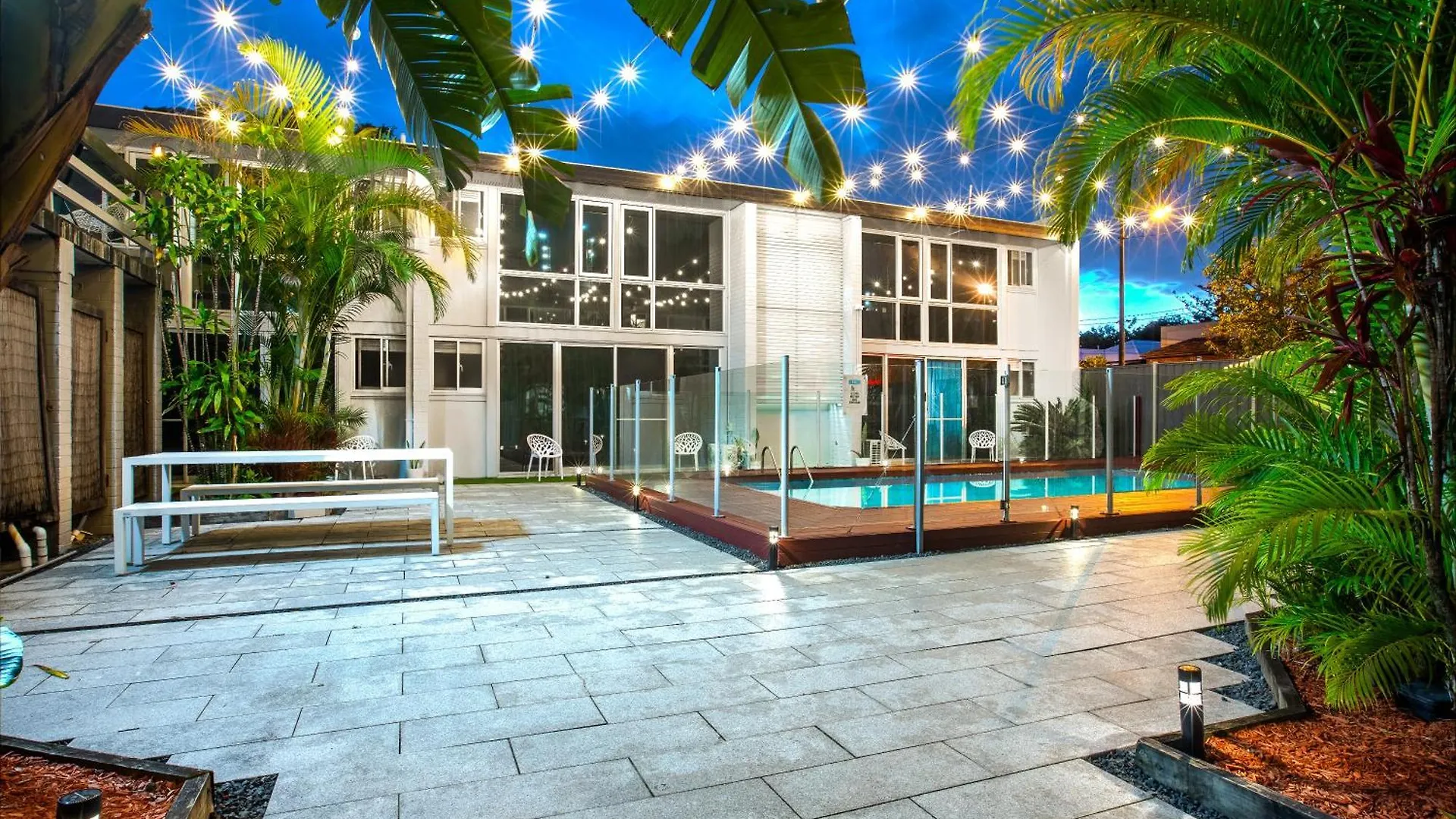 City Star Lodge Brisbane 3*,